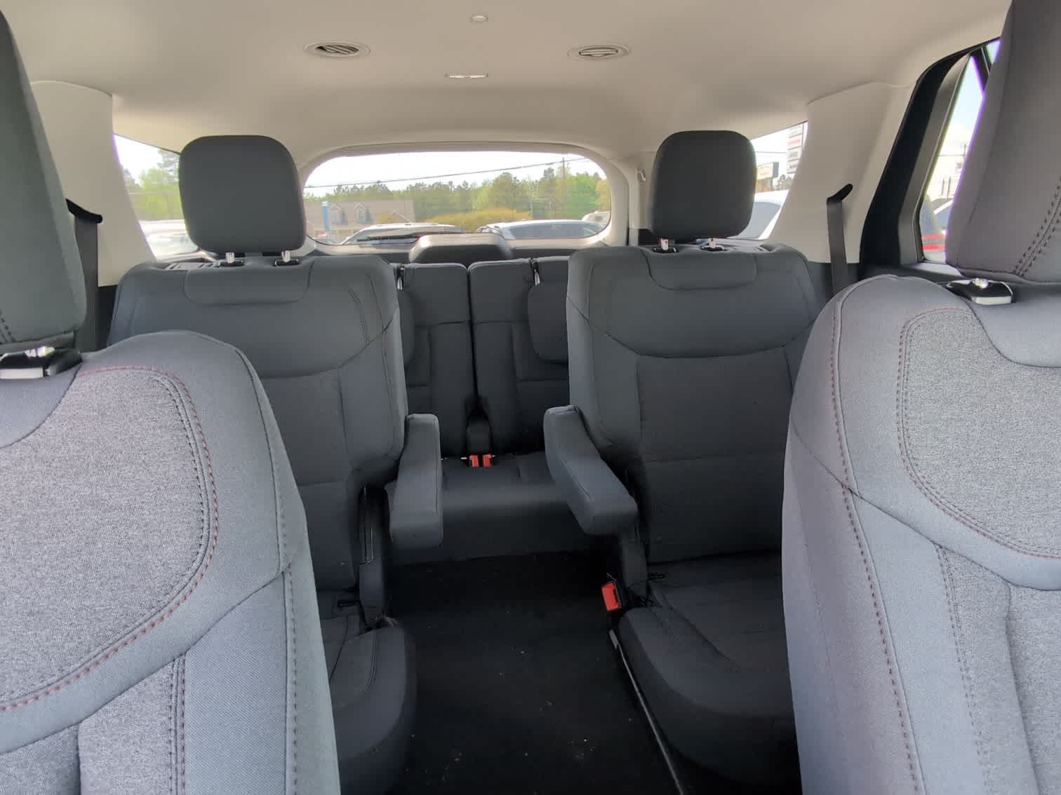 2026 Ford Explorer Active - Photo 37
