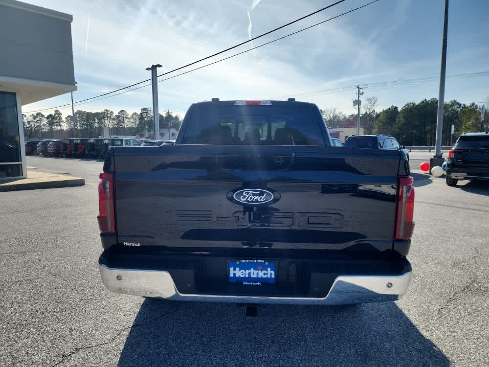 2025 Ford F-150 XLT photo 4