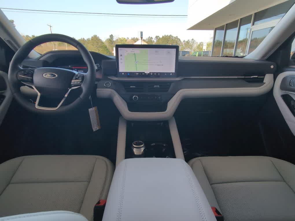 2026 Ford Explorer Platinum - Photo 17