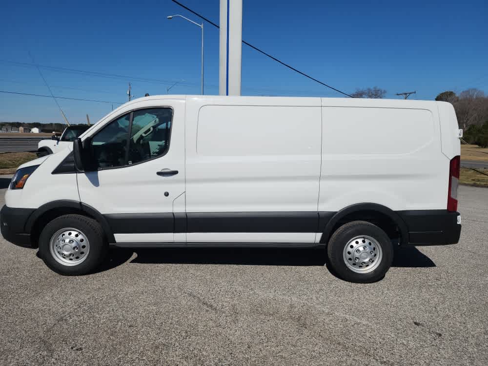 2024 Ford Transit Cargo photo 2