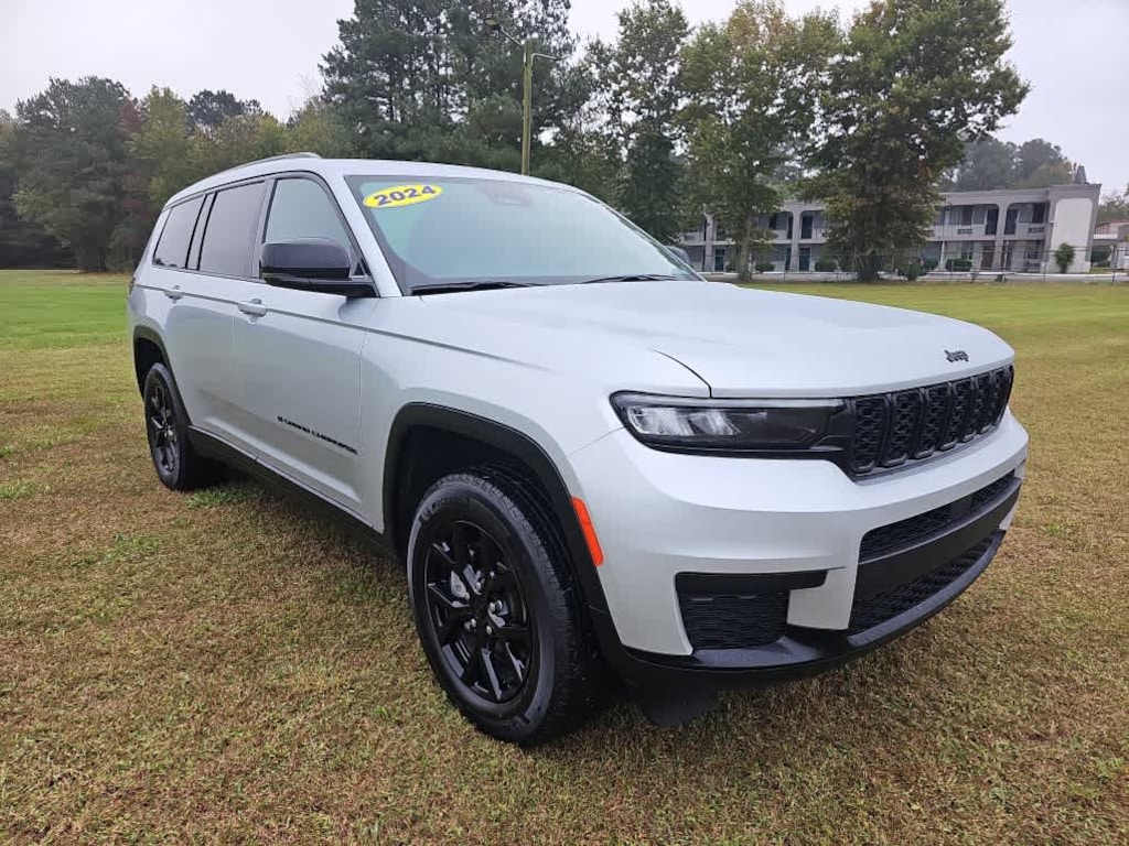 Certified 2024 Jeep Grand Cherokee L Altitude SUV