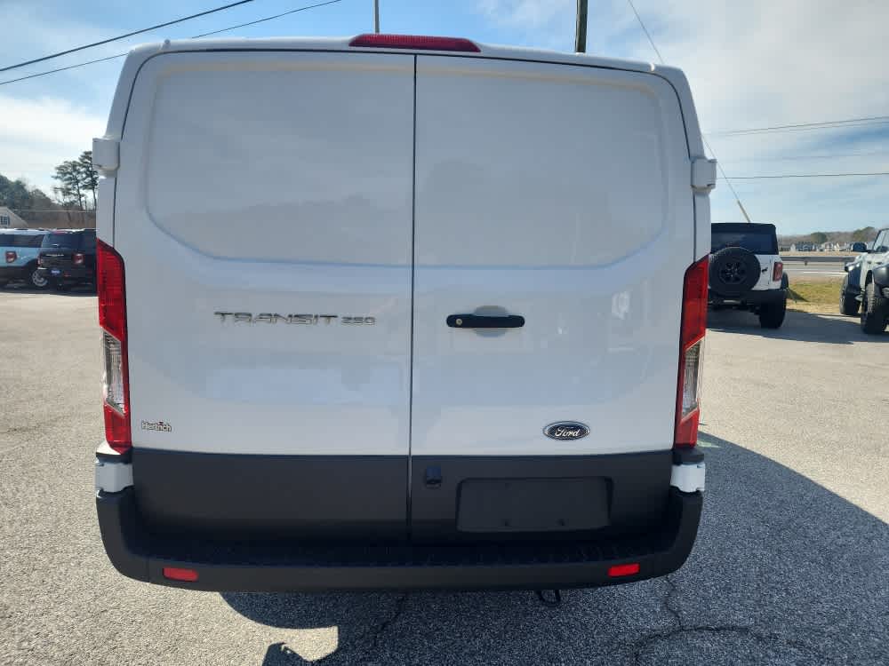 2024 Ford Transit Cargo photo 4