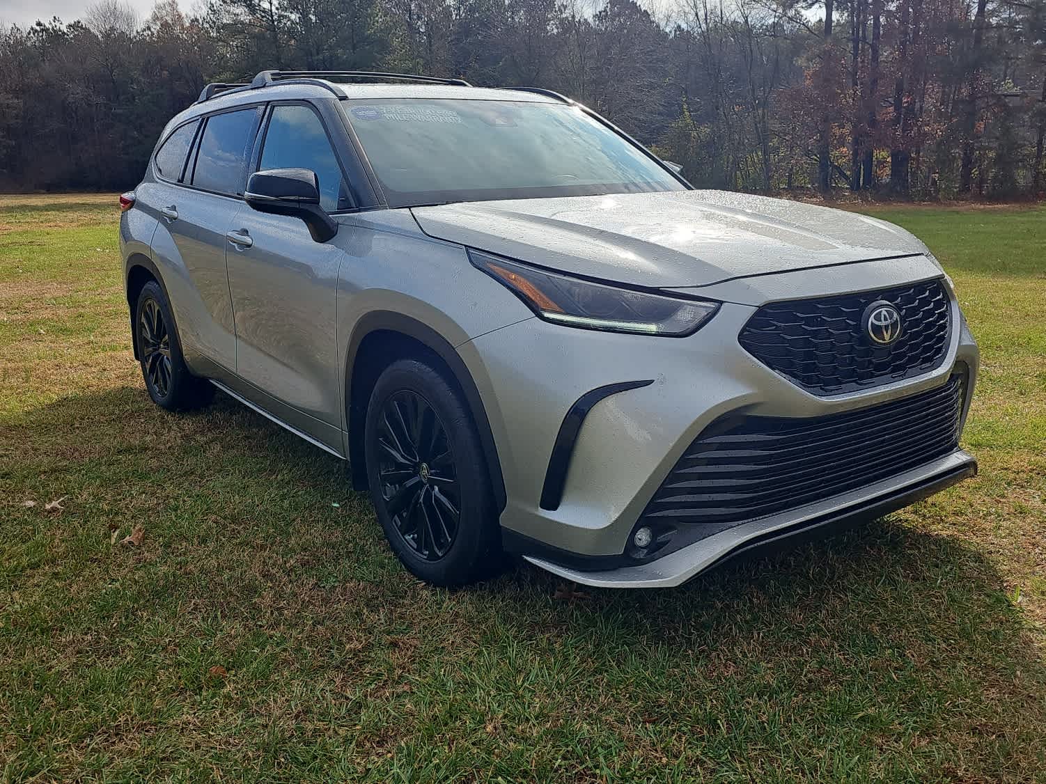 2023 Toyota Highlander XSE photo 3