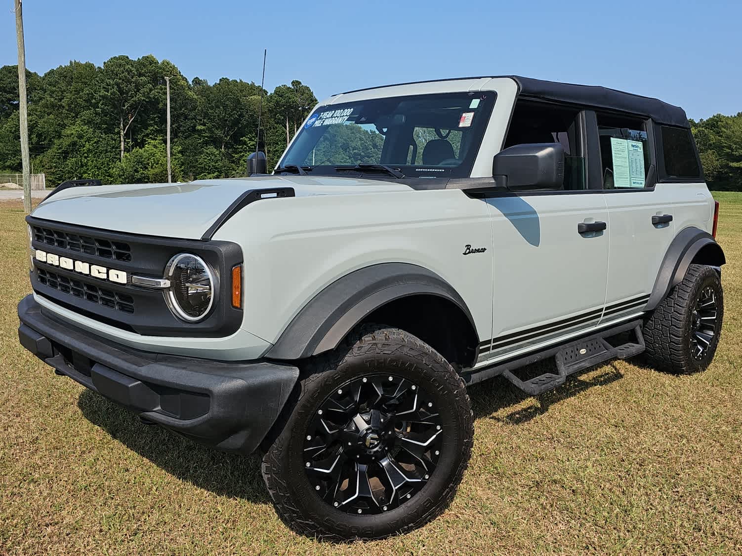 2022 Ford Bronco Base