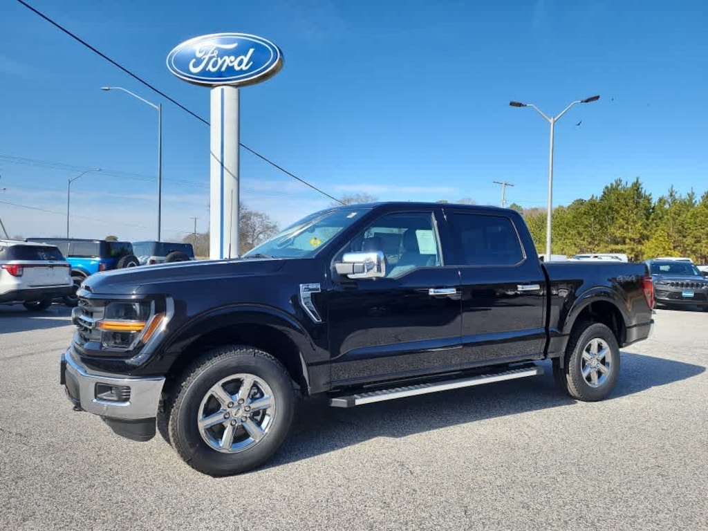 New 2025 Ford F-150 XLT TRUCK