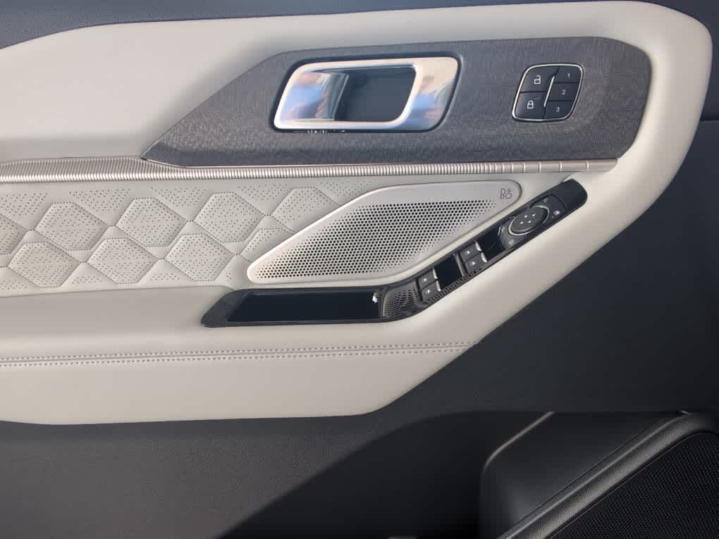2026 Ford Explorer Platinum - Photo 36