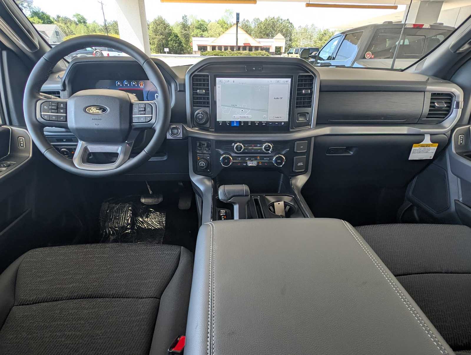 2026 Ford F-150 XLT - Photo 15