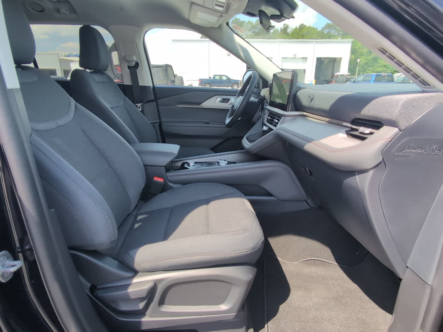 2026 Ford Explorer Active - Photo 36
