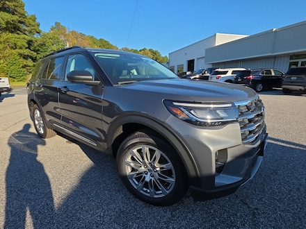 2025 Ford Explorer Active SUV