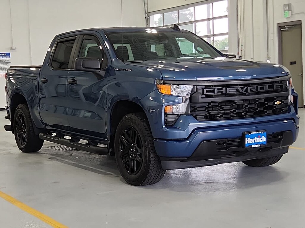 Used 2024 Chevrolet Silverado 1500 Custom 4WD Crew Cab 147 Truck Crew Cab