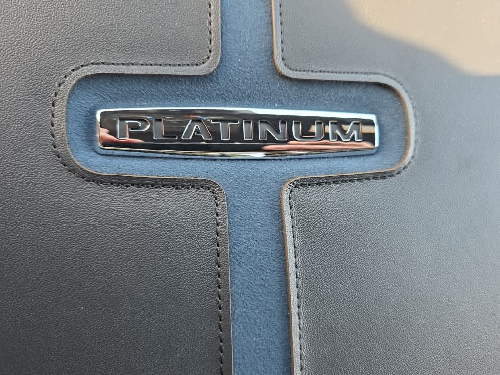 2026 Ford F-250 Super Duty Platinum - Photo 19