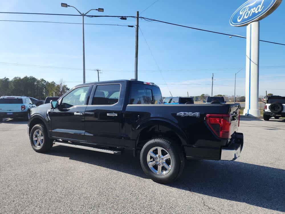 2025 Ford F-150 XLT photo 3