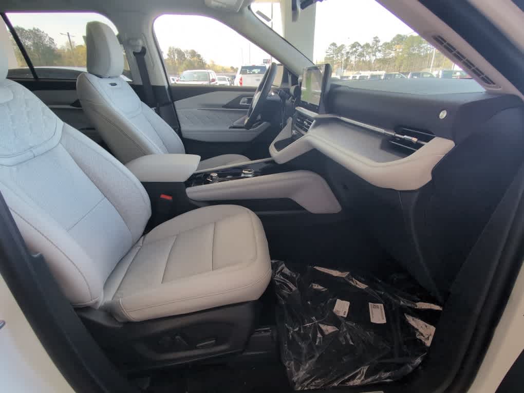 2026 Ford Explorer Platinum - Photo 28