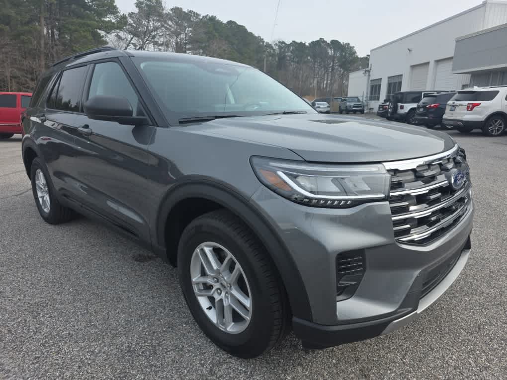 2026 Ford Explorer Active's photo
