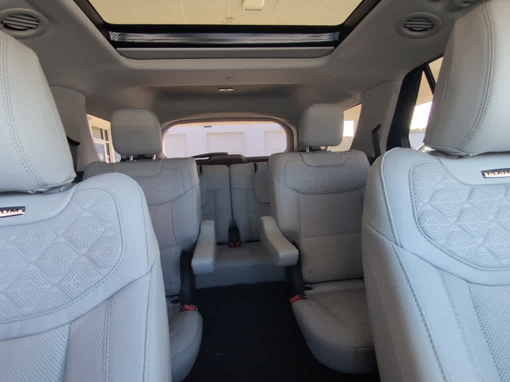 2026 Ford Explorer Platinum - Photo 22