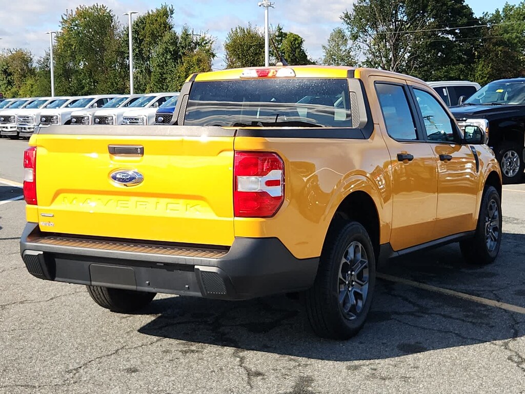 Used 2023 Ford Maverick XLT FWD Supercrew Truck SuperCrew
