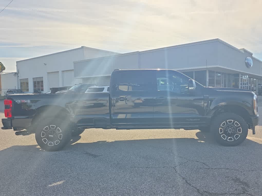 2026 Ford F-250 Super Duty Platinum - Photo 9