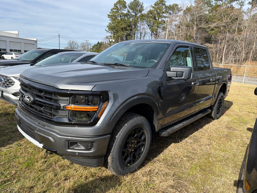 New 2025 Ford F-150 XLT TRUCK