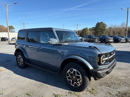 2025 Ford Bronco Outer Banks SUV
