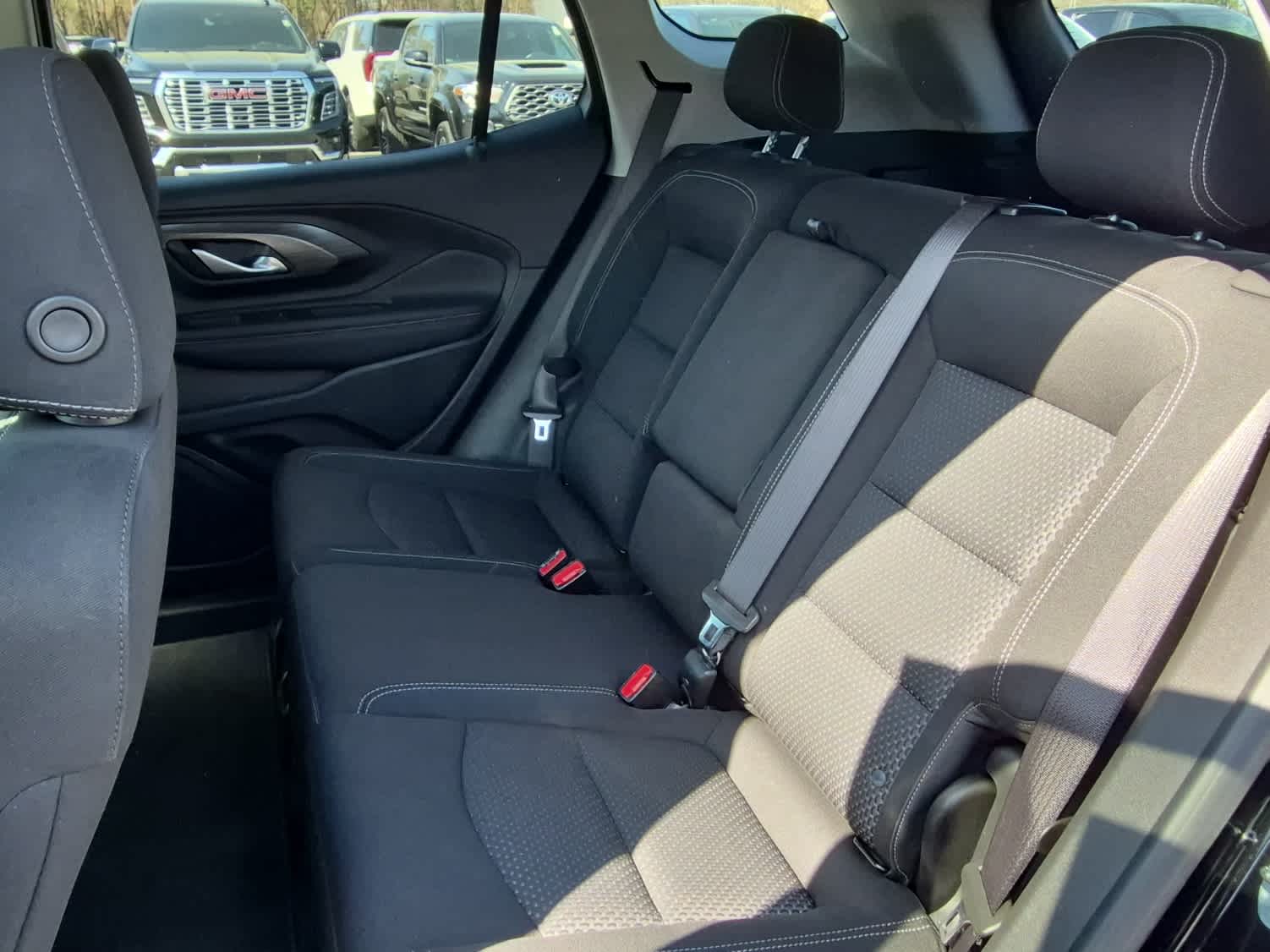 View vehicle photo 7