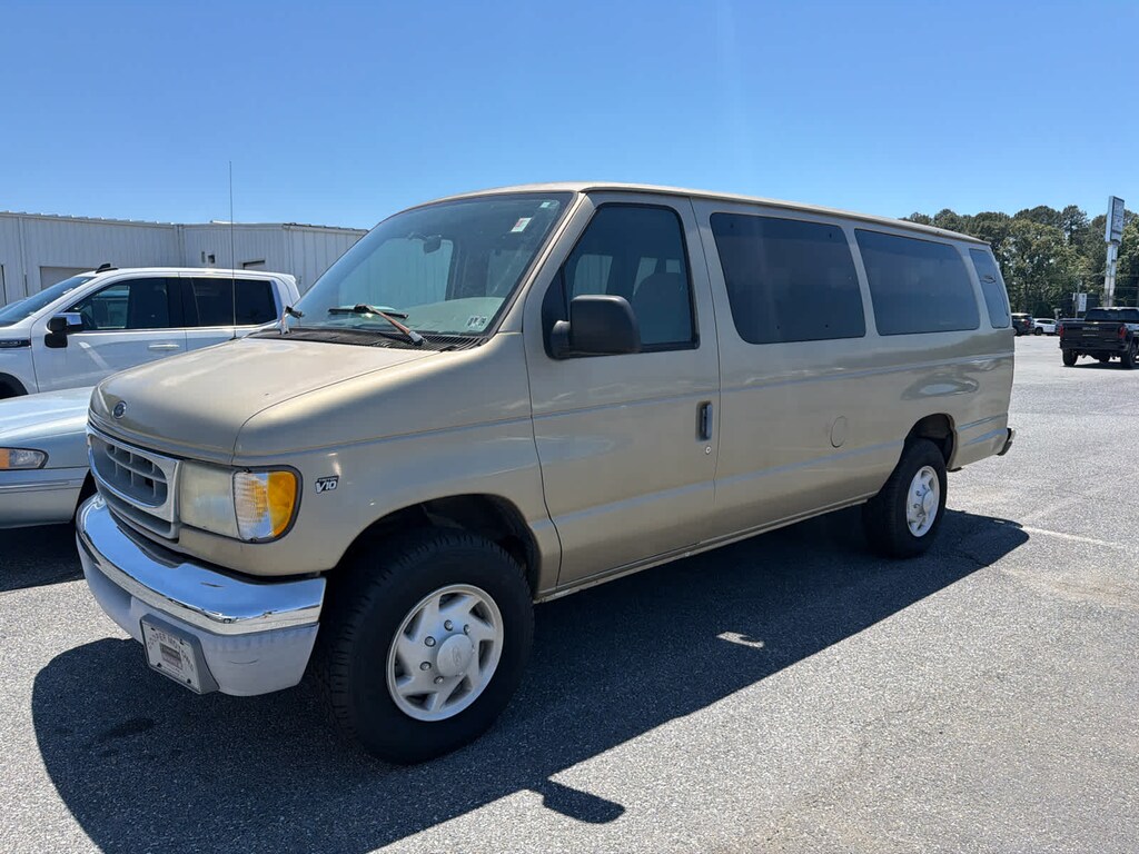 Used 1999 Ford Econoline Wagon XL