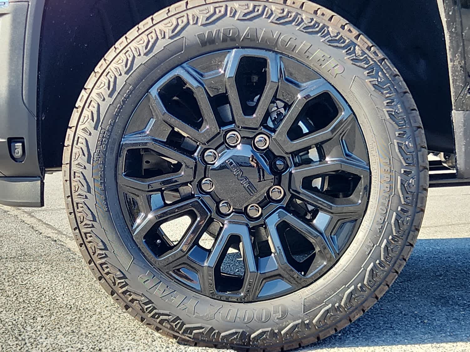 2026 GMC Sierra 2500HD Denali Ultimate - Photo 8