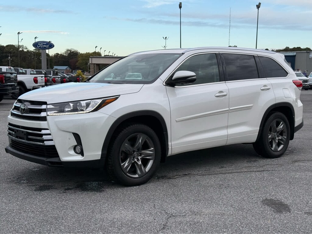Used 2017 Toyota Highlander Limited