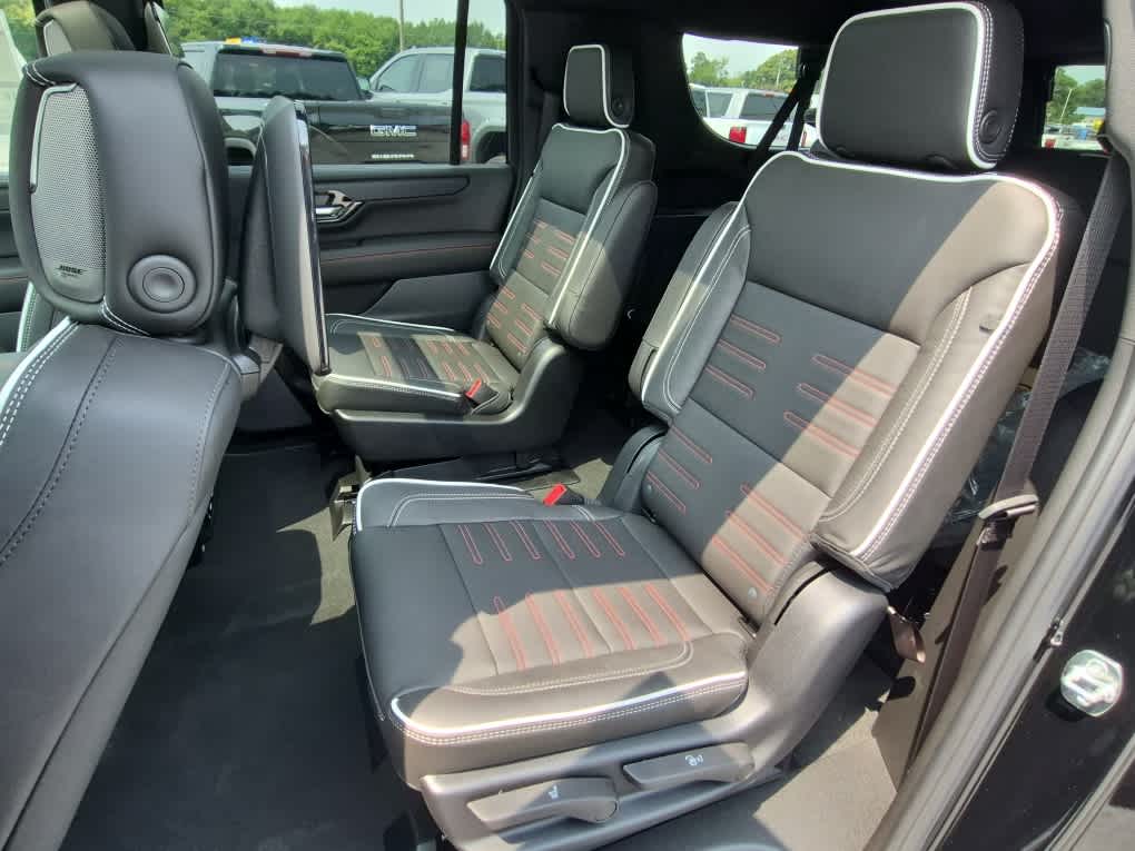 2026 GMC Yukon XL AT4 Ultimate - Photo 10