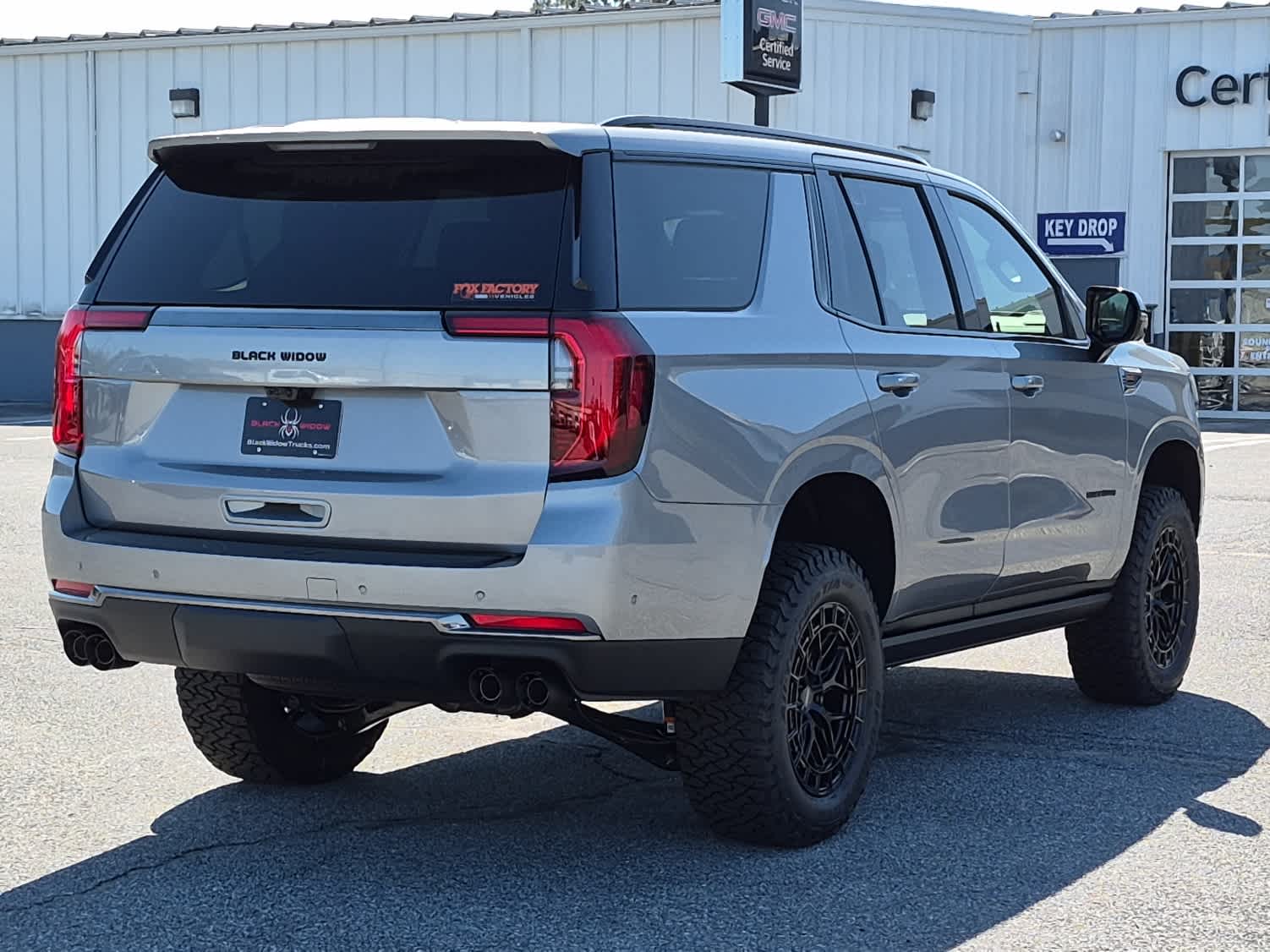 2026 GMC Yukon AT4 - Photo 5