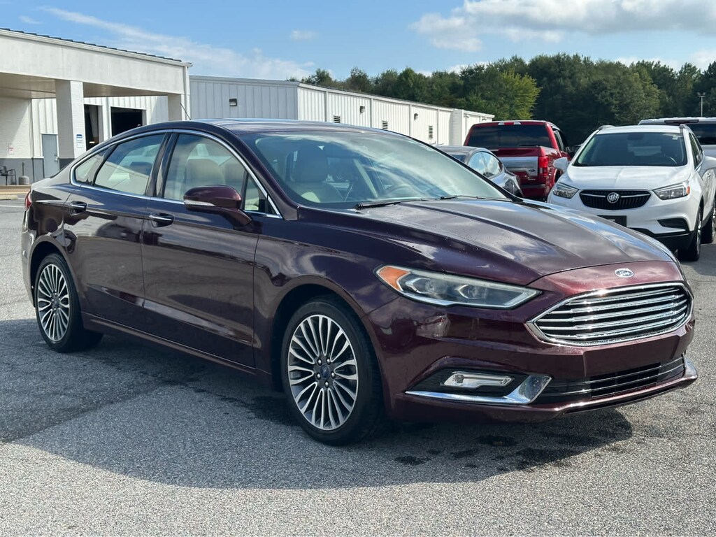 Used 2017 Ford Fusion SE