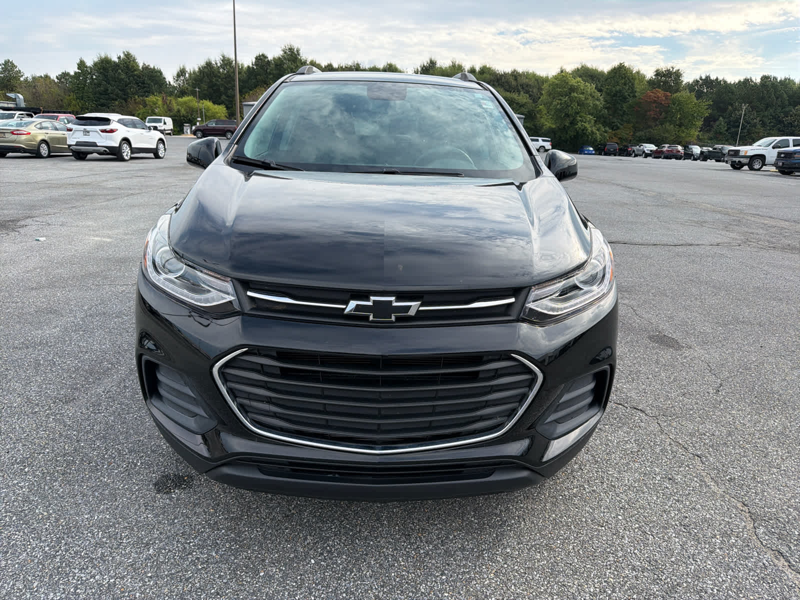 2022 Chevrolet Trax LT photo 2