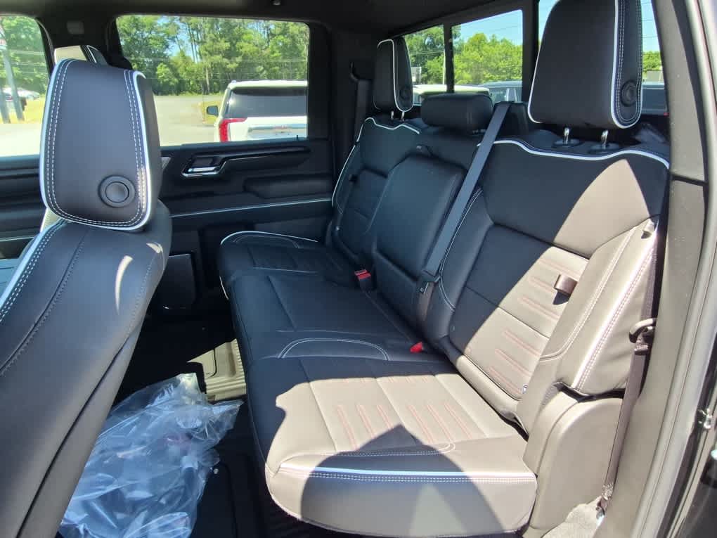2026 GMC Sierra 2500HD AT4X - Photo 9