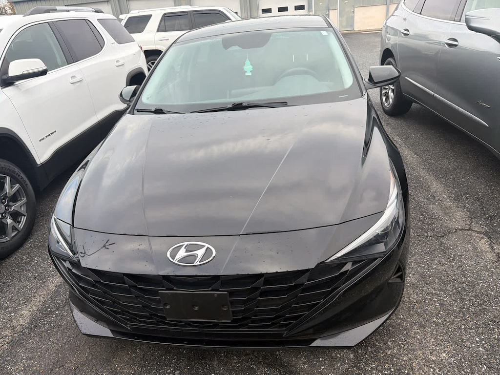Used 2023 Hyundai Elantra SEL