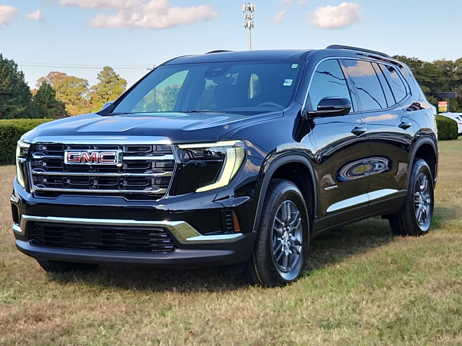 2026 GMC Acadia Elevation's photo