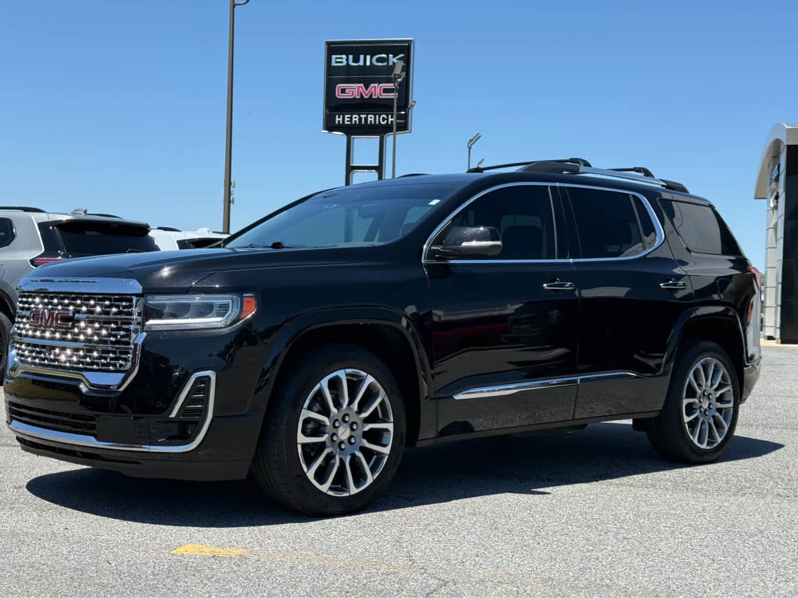 2023 GMC Acadia Denali AWD's photo