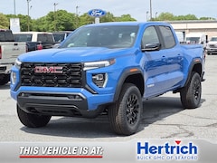 2026 GMC Canyon Elevation Truck