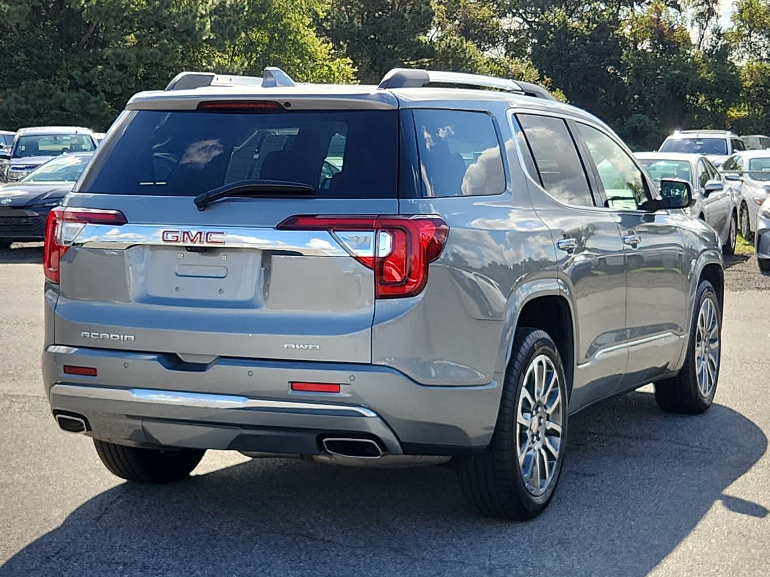 2023 Gmc Acadia Denali photo 3