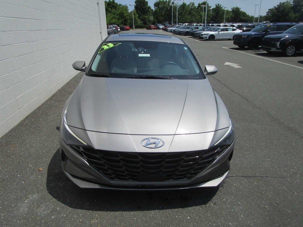 Used 2023 Hyundai Elantra Hybrid Limited