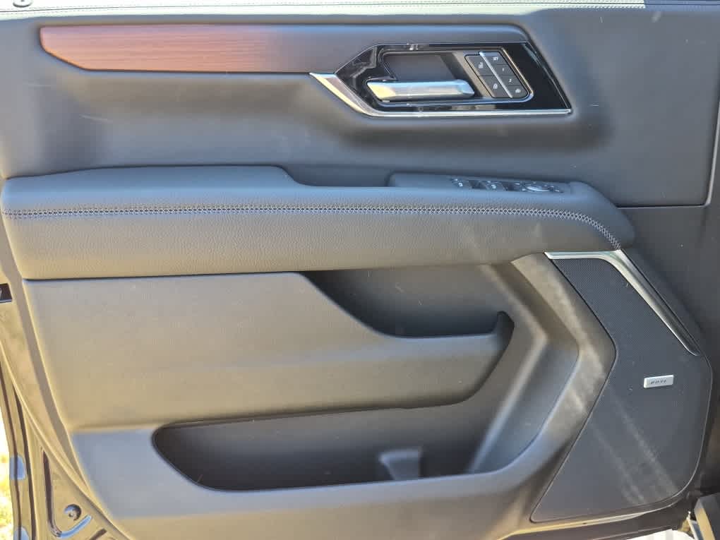 2026 GMC Yukon XL Denali - Photo 11