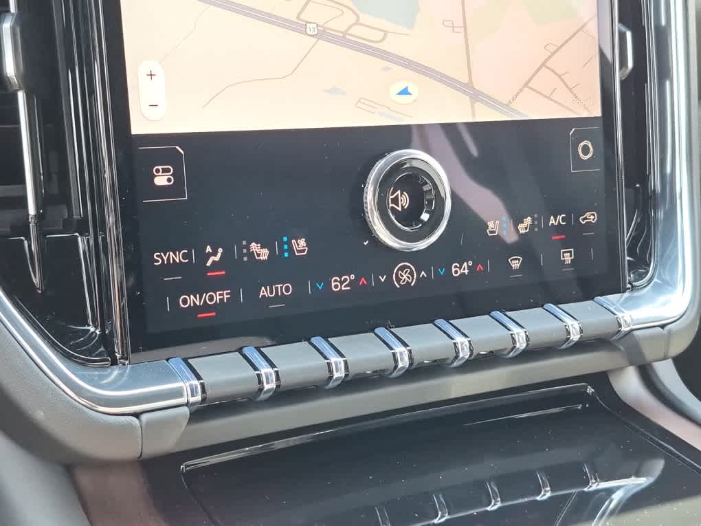 2026 GMC Yukon Denali - Photo 18