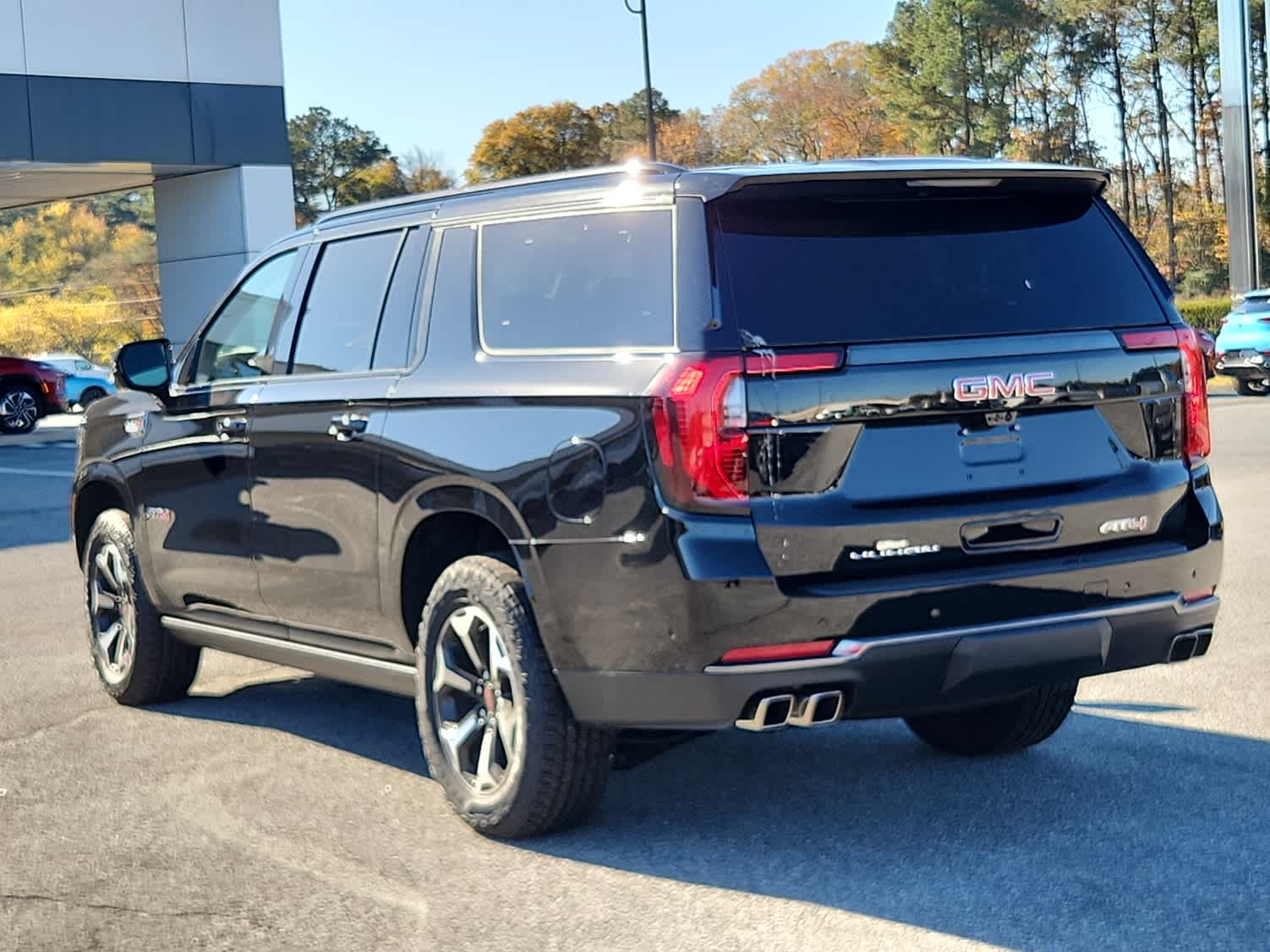 2026 Gmc Yukon XL AT4 photo 4