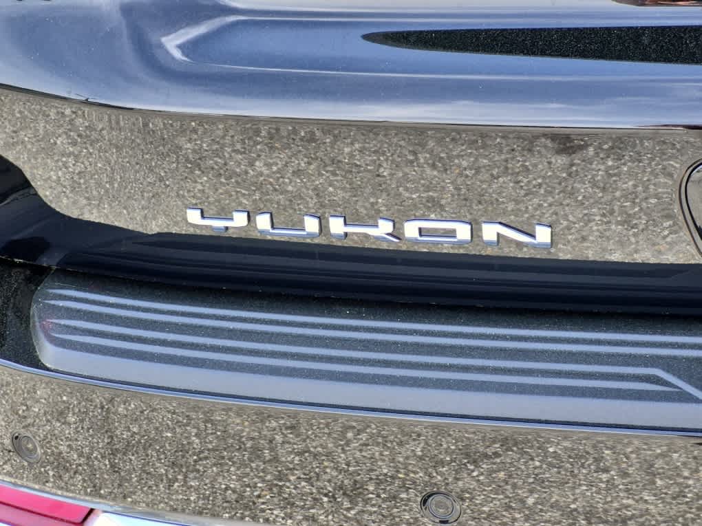 2026 GMC Yukon Denali - Photo 23