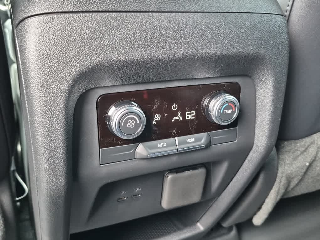 2026 GMC Acadia Elevation - Photo 11