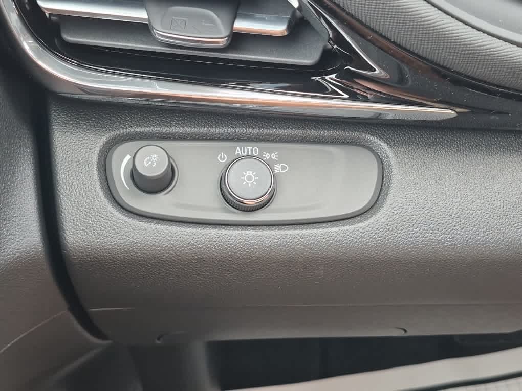 2026 Buick Envista Sport Touring - Photo 17