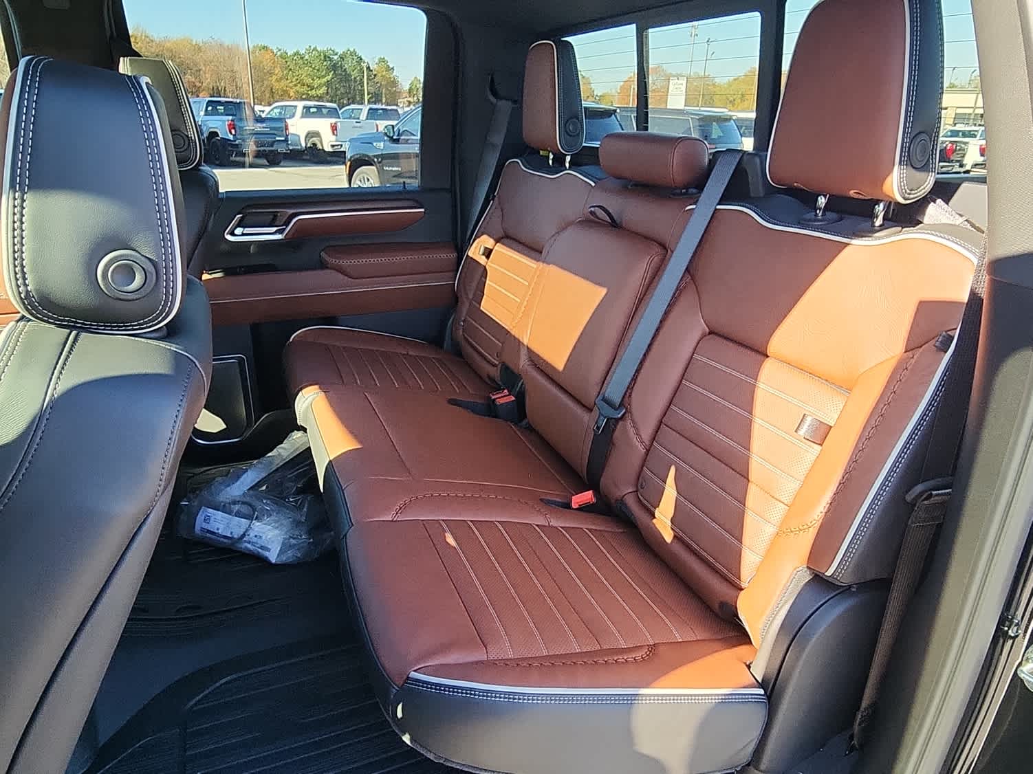 2026 GMC Sierra 2500HD Denali Ultimate - Photo 9