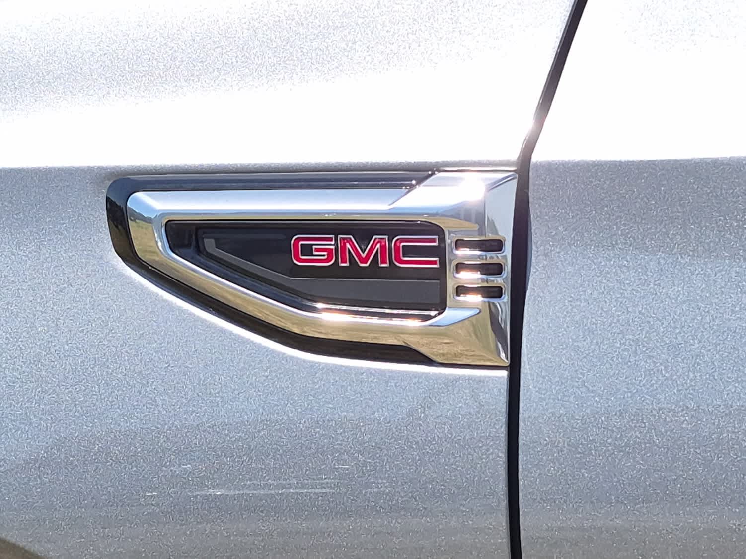 2026 GMC Yukon XL Denali - Photo 24