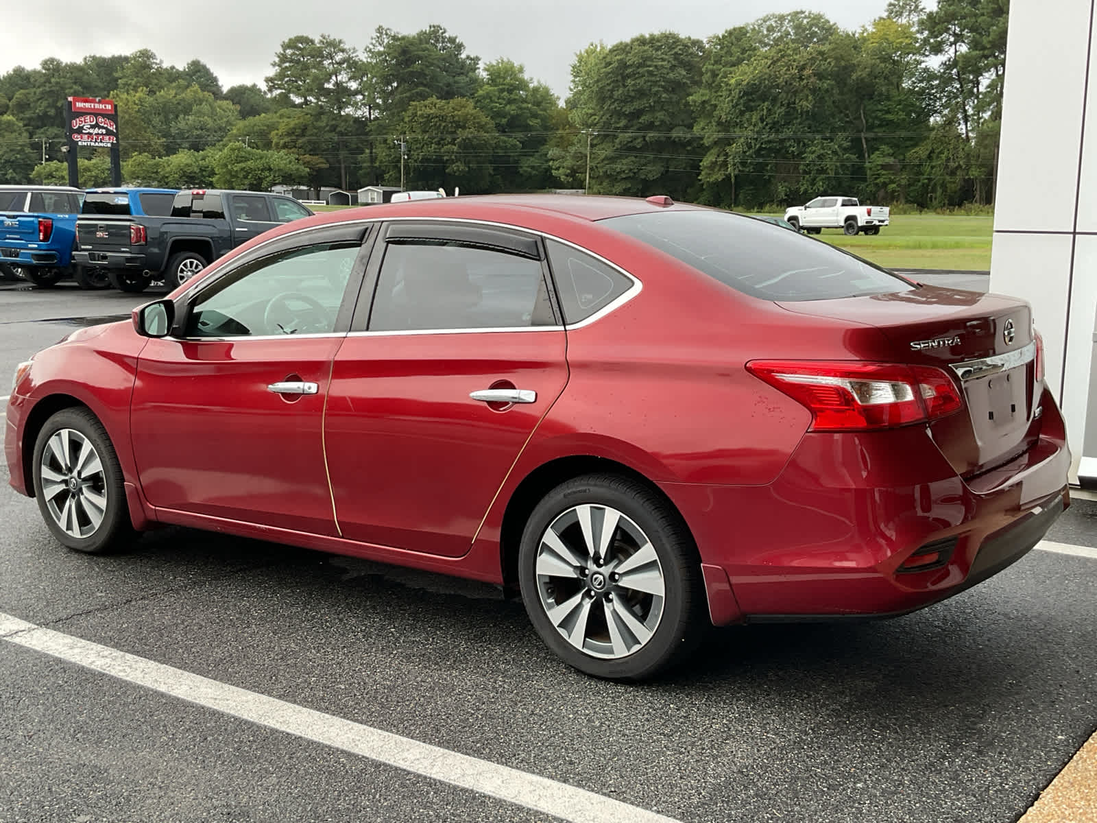 2019 Nissan Sentra SV photo 2
