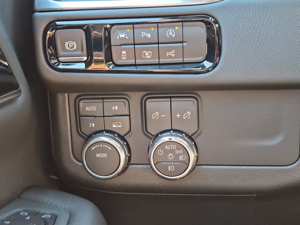 2026 GMC Yukon XL Denali - Photo 19