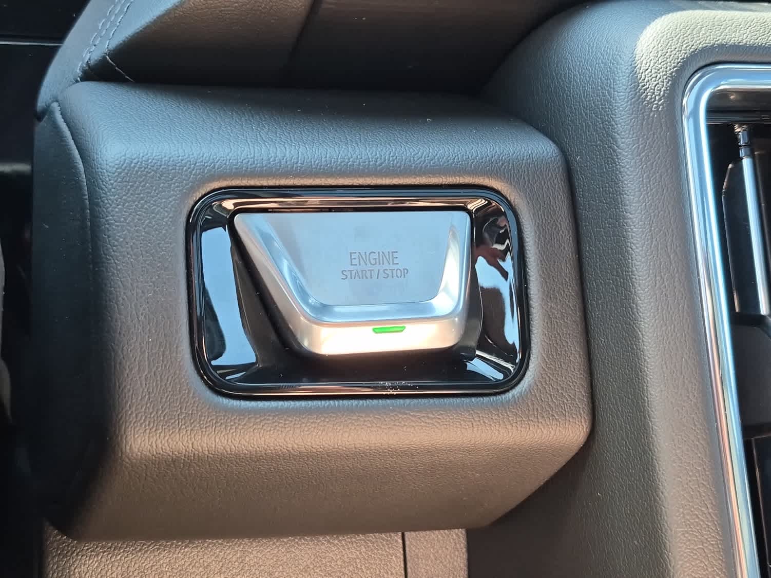 2026 GMC Yukon XL Denali - Photo 22