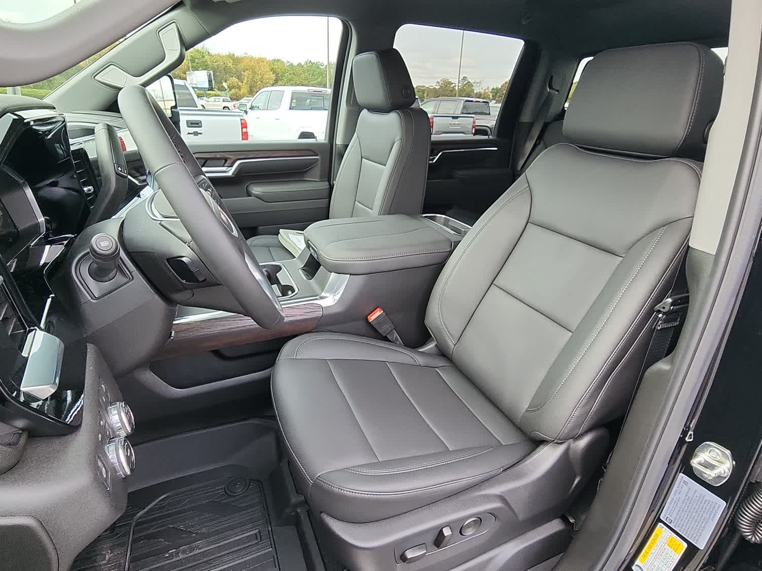 2026 GMC Sierra 2500HD SLT - Photo 12